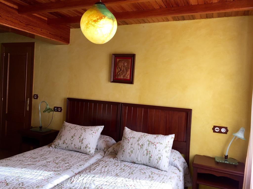 Apartamentos Rurales Casa Ron Coana Esterno foto